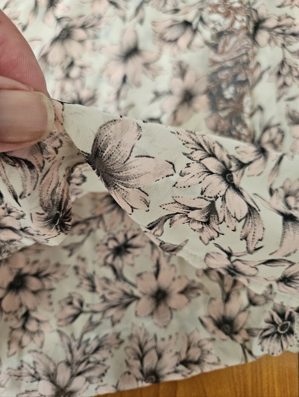 NEVER WORN! NAIF Pink Floral V-Neck Boho Blouse Top Sz Size Large - Picture 6 of 14